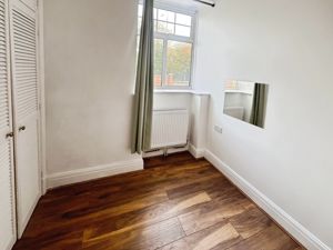 Bedroom- click for photo gallery